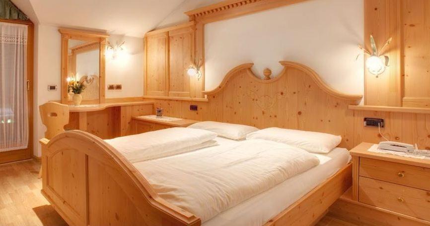 Residence Forcelles San Cassiano  Oda fotoğraf