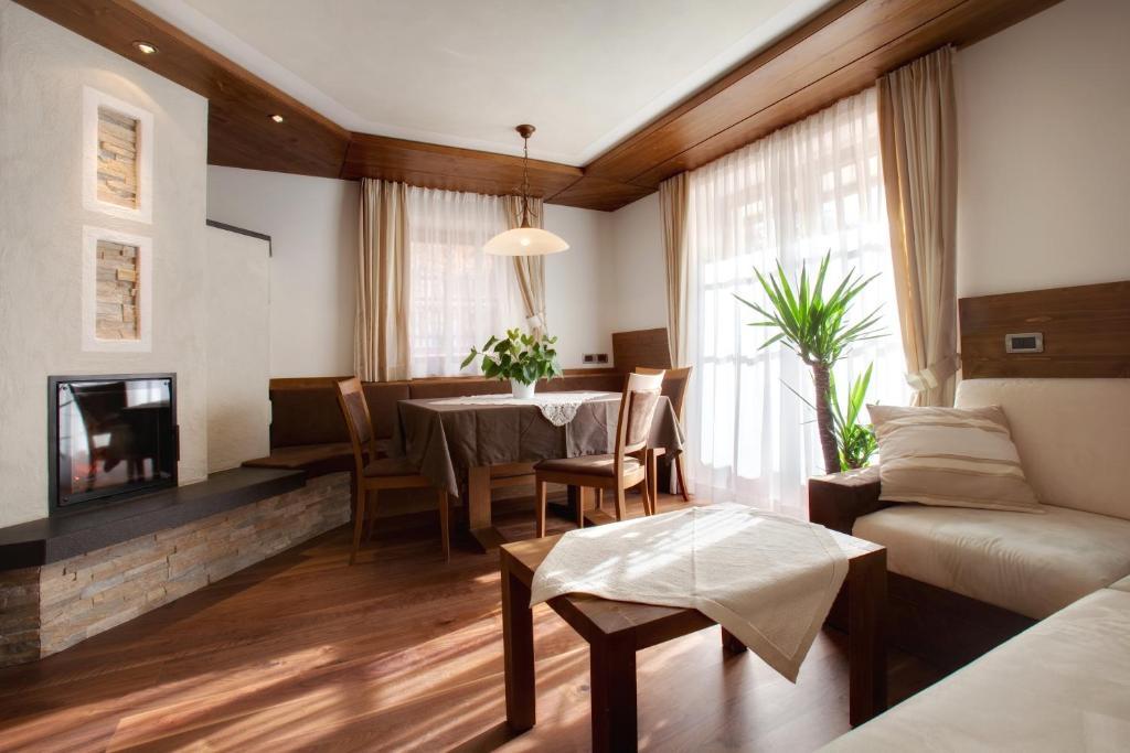 Residence Forcelles San Cassiano  Oda fotoğraf