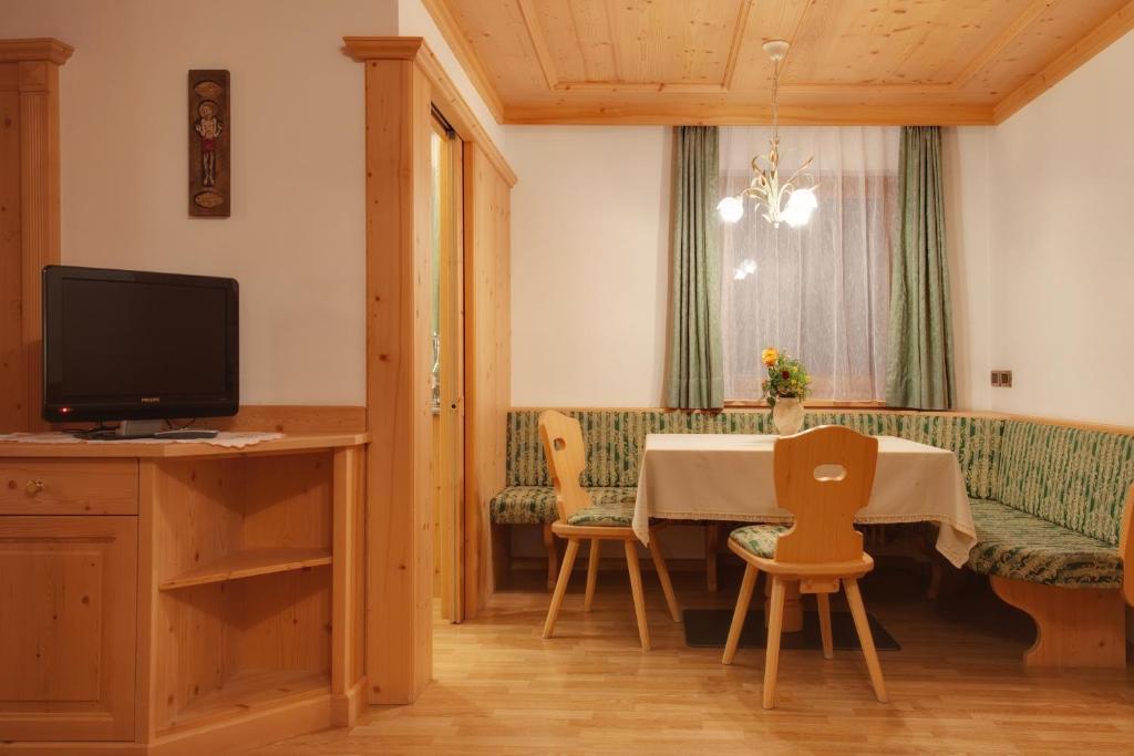Residence Forcelles San Cassiano  Oda fotoğraf