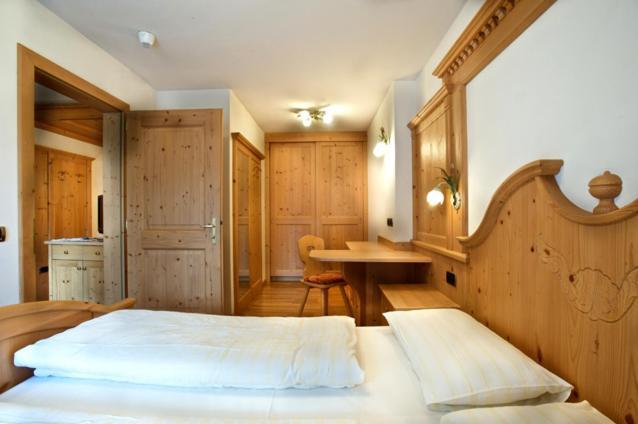 Residence Forcelles San Cassiano  Oda fotoğraf